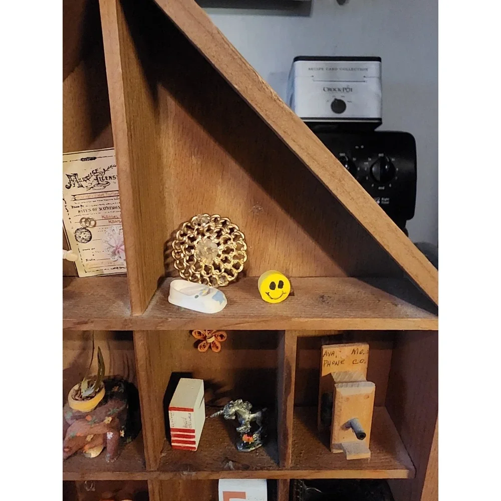 Vintage House Shaped Wall Hanging Trinket Display Shelf 14 Cubbies W/ Trinkets